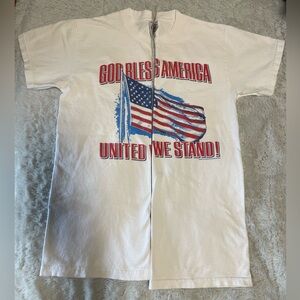 🇺🇸Bundle of 2 Unisex American Flag Graphic Tee Shirts